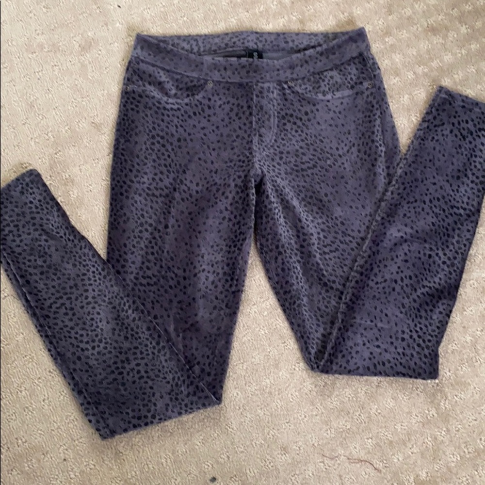 Hue grey animal print leggings